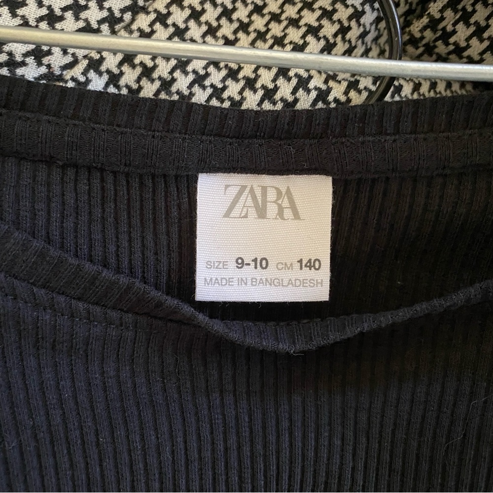 Set of Two Zara Kids Black and White Wide Legged Pants and Long Sleeved Top - Picture 6 of 11